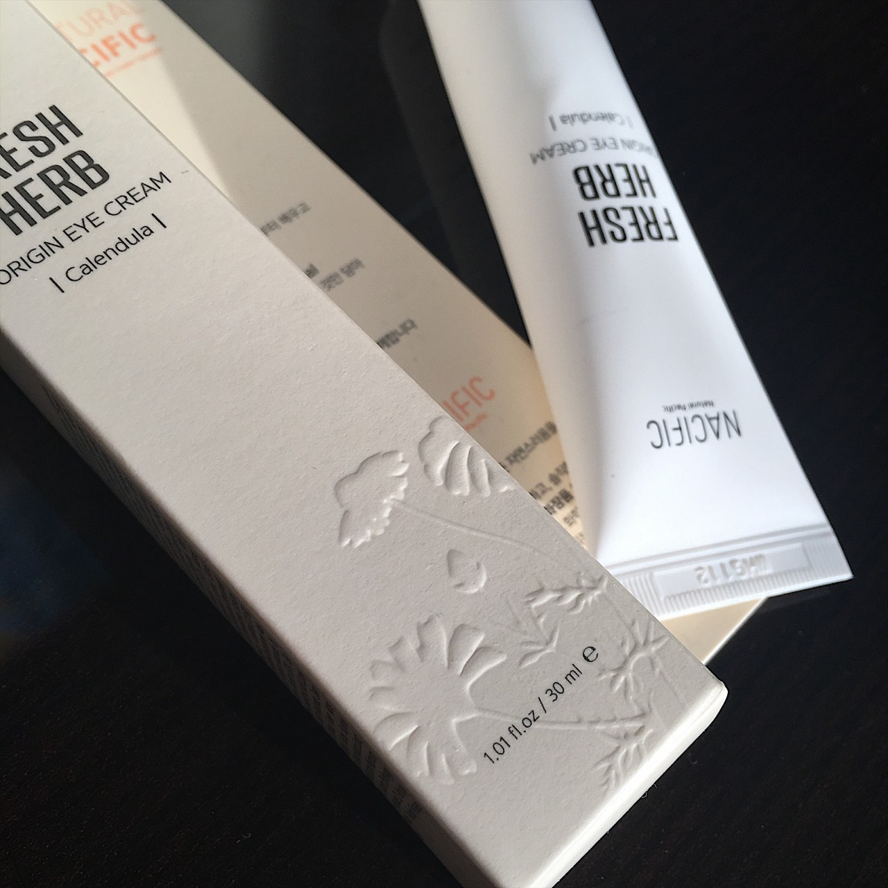 review nacific fresh herb eye cream